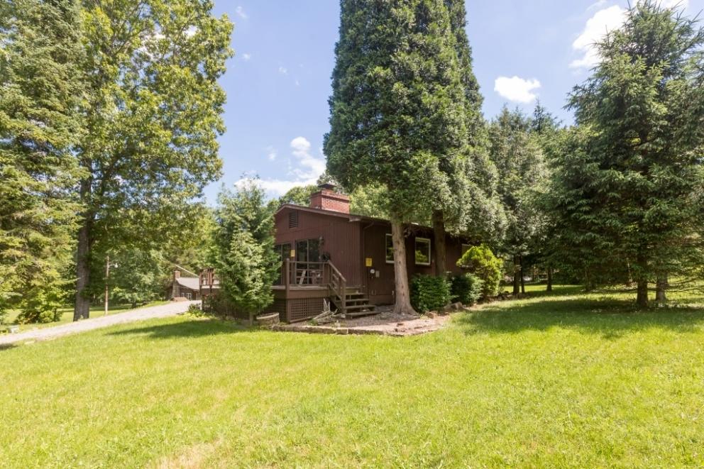 Image for HOME, LAND & CABIN-BEAUTIFUL CRAIG CO. VIRGINIA REAL ESTATE