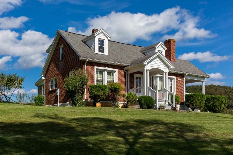 Image for 2 Story Brick Home-Gorgeous Setting