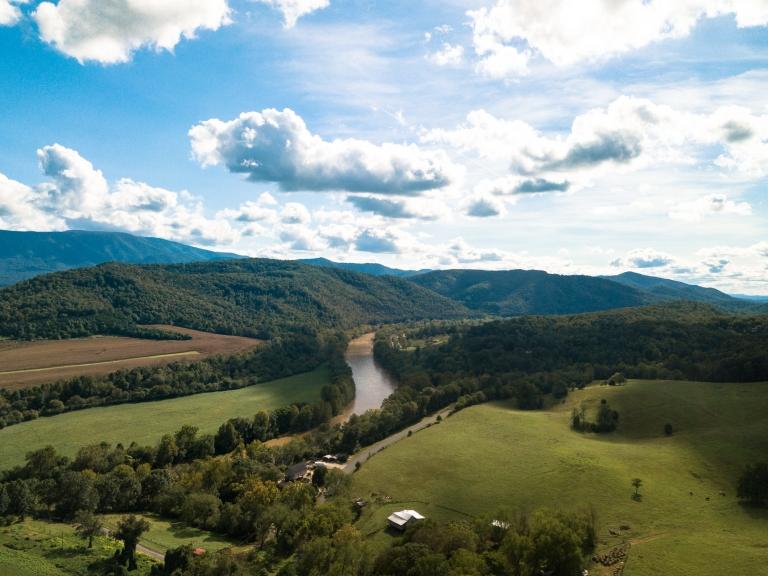 Image for 2 Story Brick Home-Gorgeous Setting