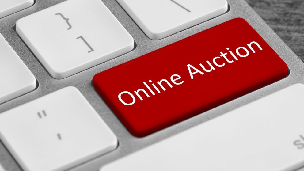Online-auction-2048x1365