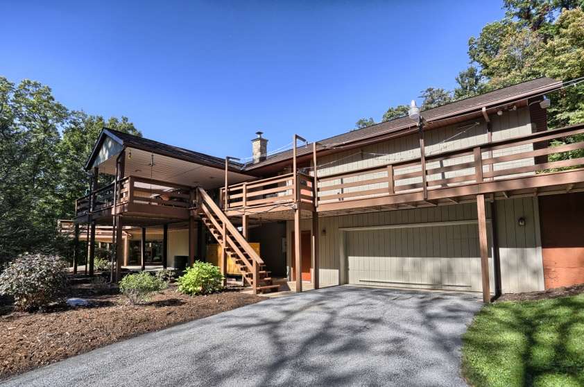 Image for Premiere Real Estate Auction - Spring Hill Acres