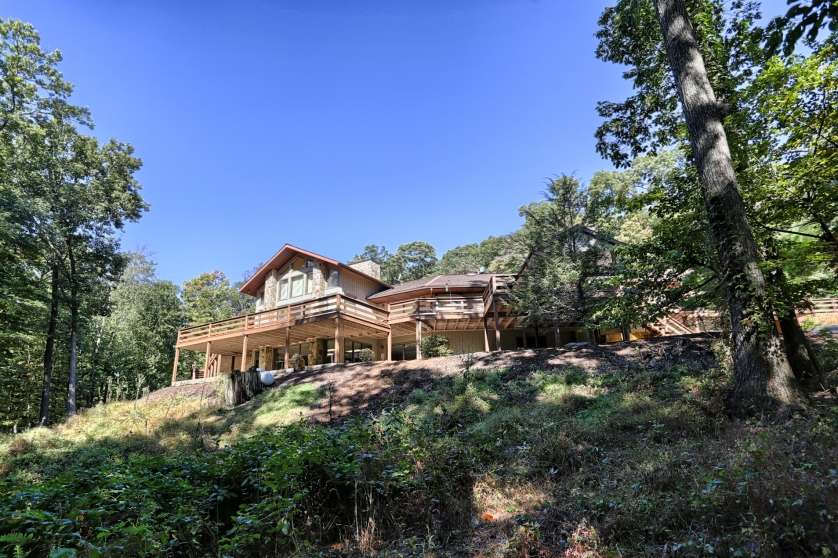 Image for Premiere Real Estate Auction - Spring Hill Acres