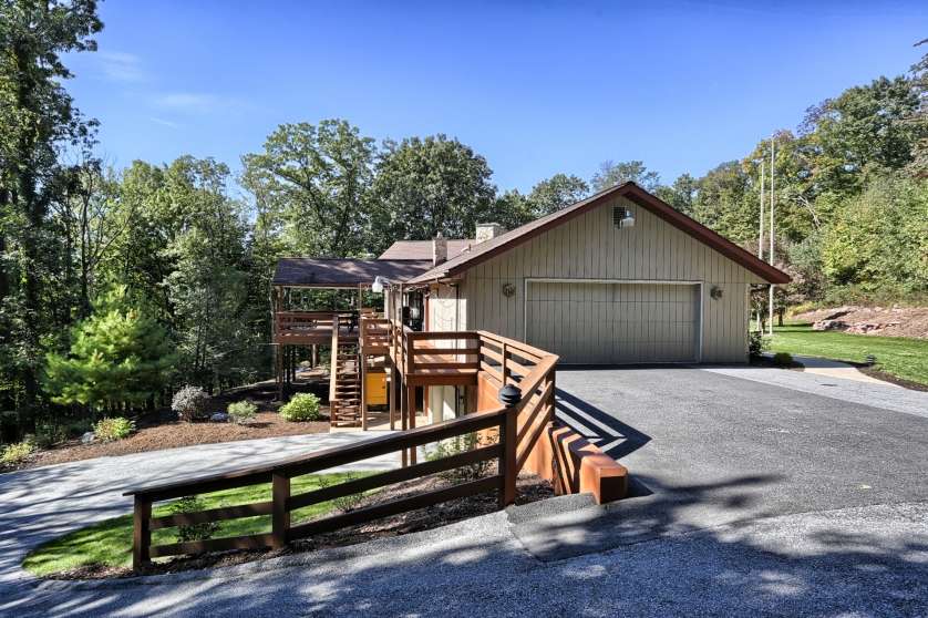 Image for Premiere Real Estate Auction - Spring Hill Acres