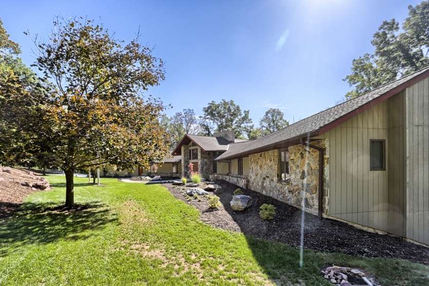 Image for Premiere Real Estate Auction - Spring Hill Acres