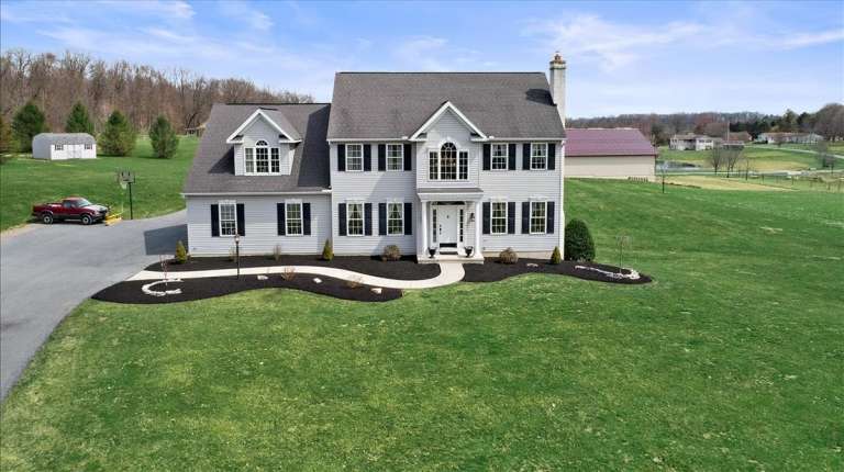 Image for Real Estate Auction - Beautiful Home on 6 Acres with 40’x48’ Custom Workshop