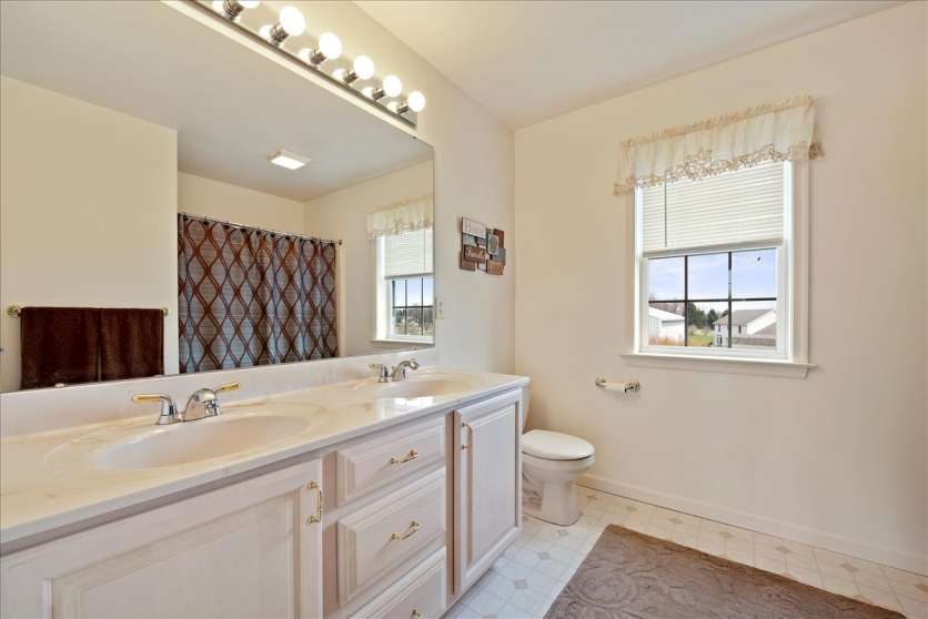 Image for Real Estate Auction - Beautiful Home on 6 Acres with 40’x48’ Custom Workshop