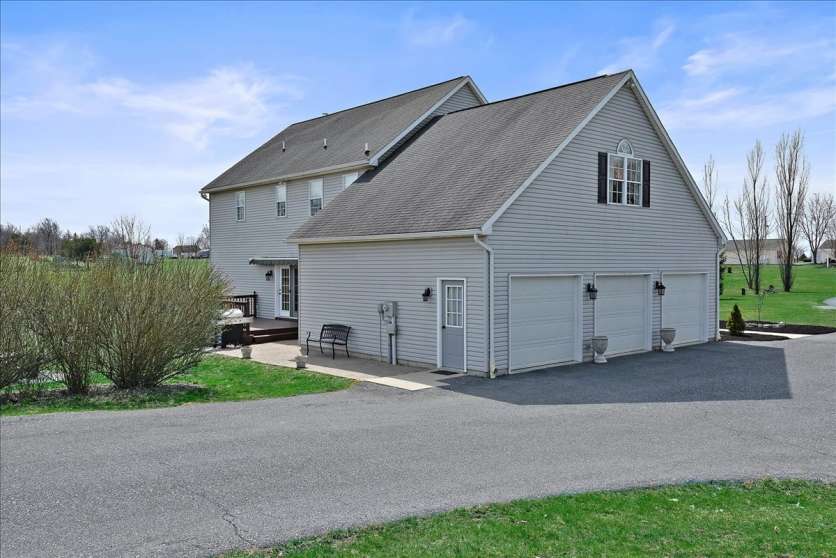 Image for Real Estate Auction - Beautiful Home on 6 Acres with 40’x48’ Custom Workshop