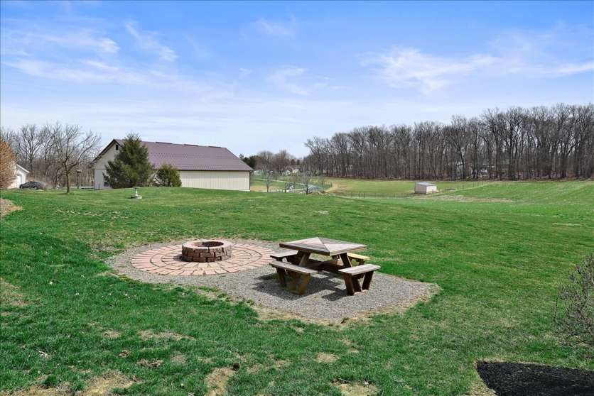 Image for Real Estate Auction - Beautiful Home on 6 Acres with 40’x48’ Custom Workshop