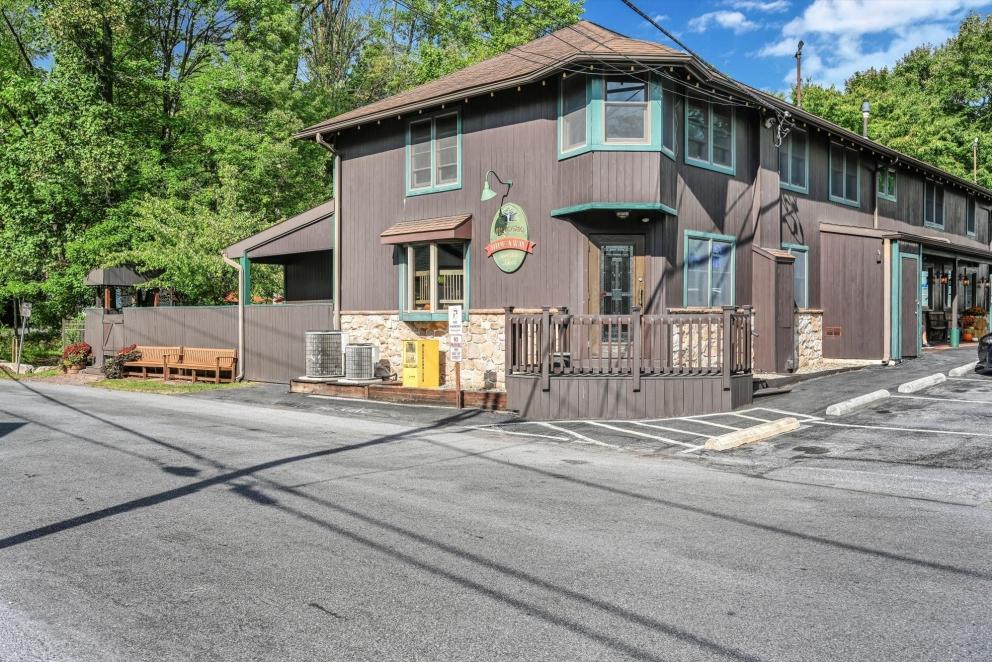 Image for Real Estate Auction - Mount Gretna Pennsylvania