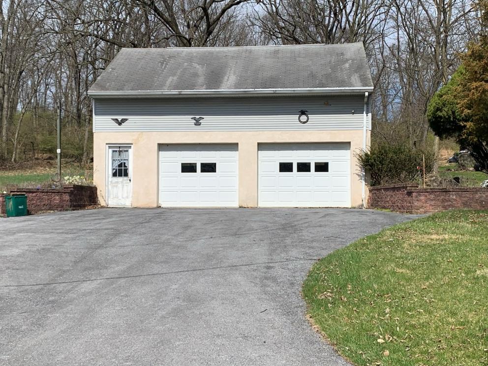 Image for ABSOLUTE Real Estate Auction - Elizabethtown PA