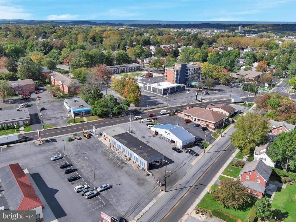 Image for Commercial Real Estate Auction - Established Drive Through Car Wash with Additional Parcels