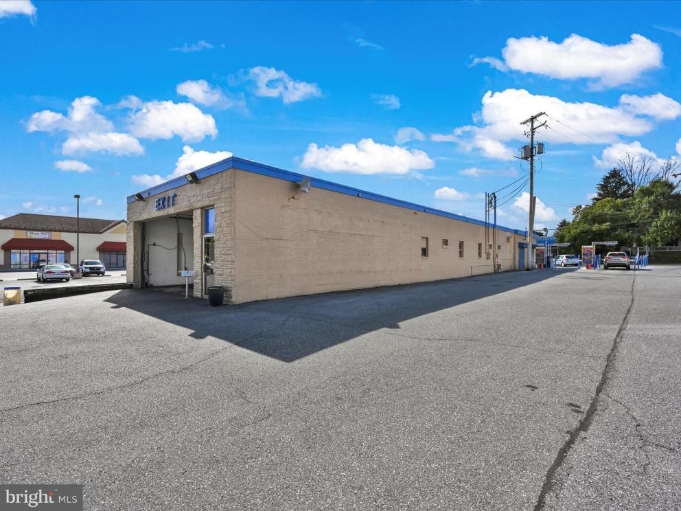 Image for Commercial Real Estate Auction - Established Drive Through Car Wash with Additional Parcels