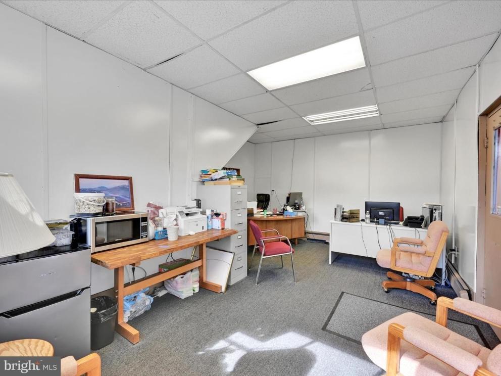 Image for Commercial Real Estate Auction - Established Drive Through Car Wash with Additional Parcels