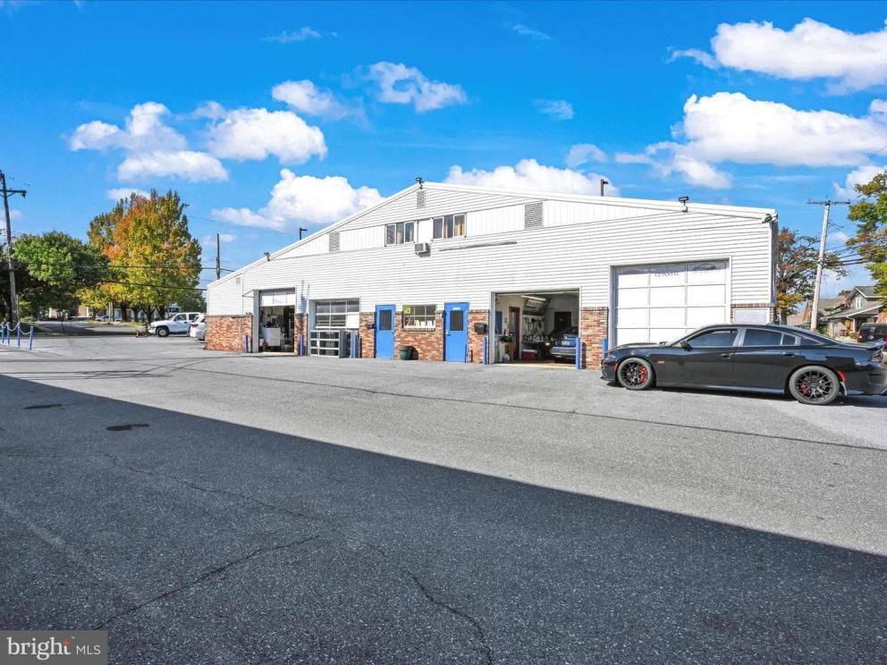 Image for Commercial Real Estate Auction - Established Drive Through Car Wash with Additional Parcels