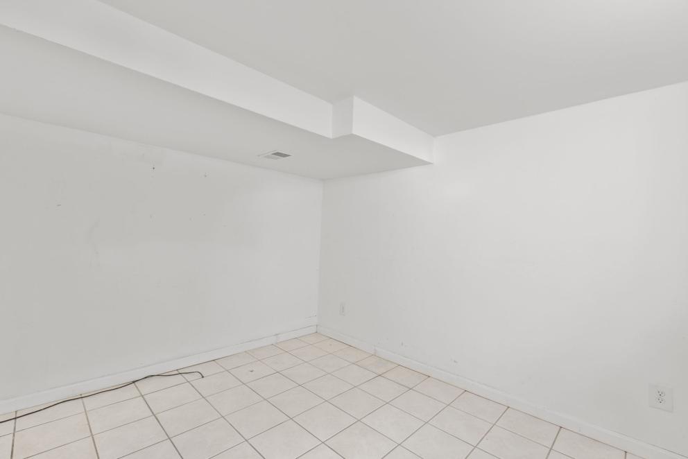 Image for ABSOLUTE Real Estate Auction - Alexandria VA