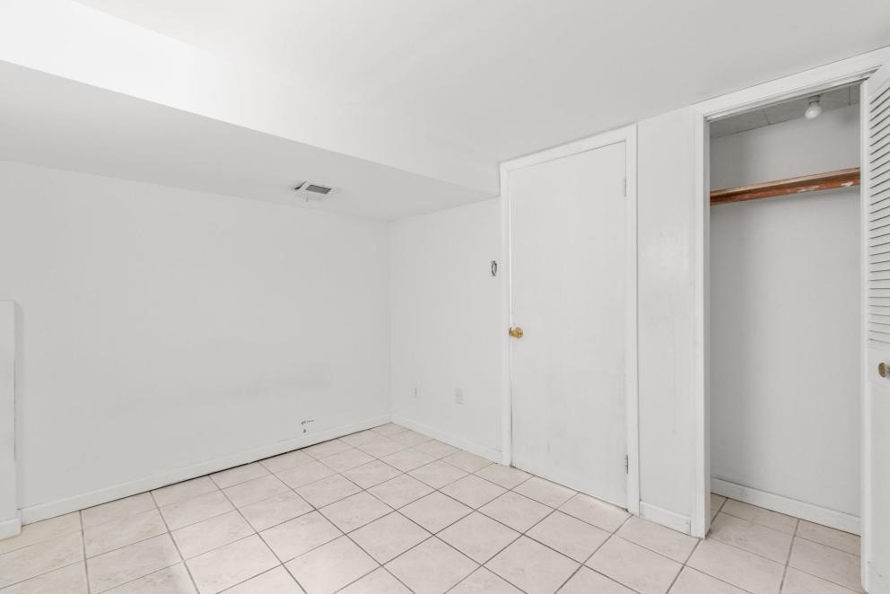 Image for ABSOLUTE Real Estate Auction - Alexandria VA