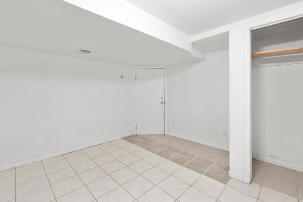 Image for ABSOLUTE Real Estate Auction - Alexandria VA