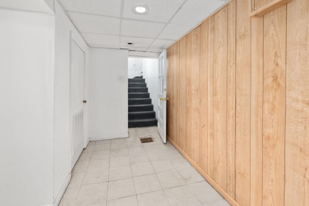 Image for ABSOLUTE Real Estate Auction - Alexandria VA