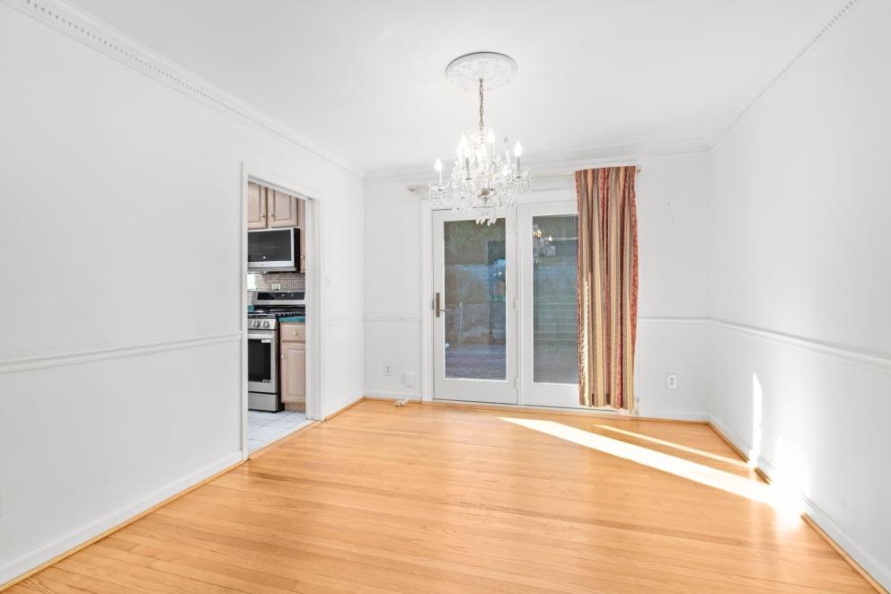 Image for ABSOLUTE Real Estate Auction - Alexandria VA