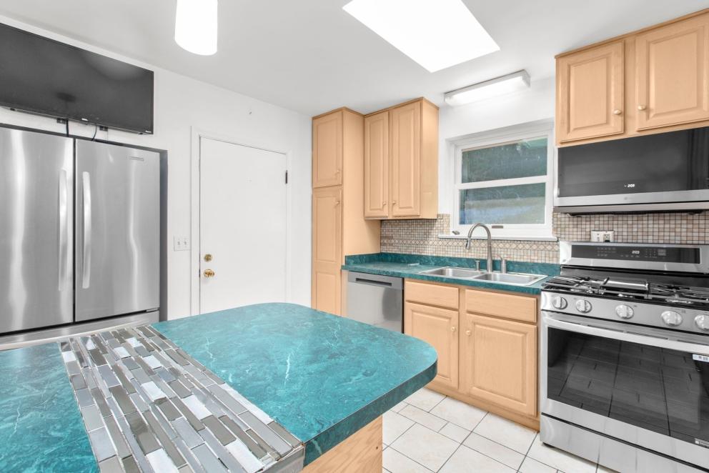 Image for ABSOLUTE Real Estate Auction - Alexandria VA