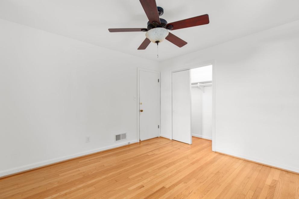 Image for ABSOLUTE Real Estate Auction - Alexandria VA