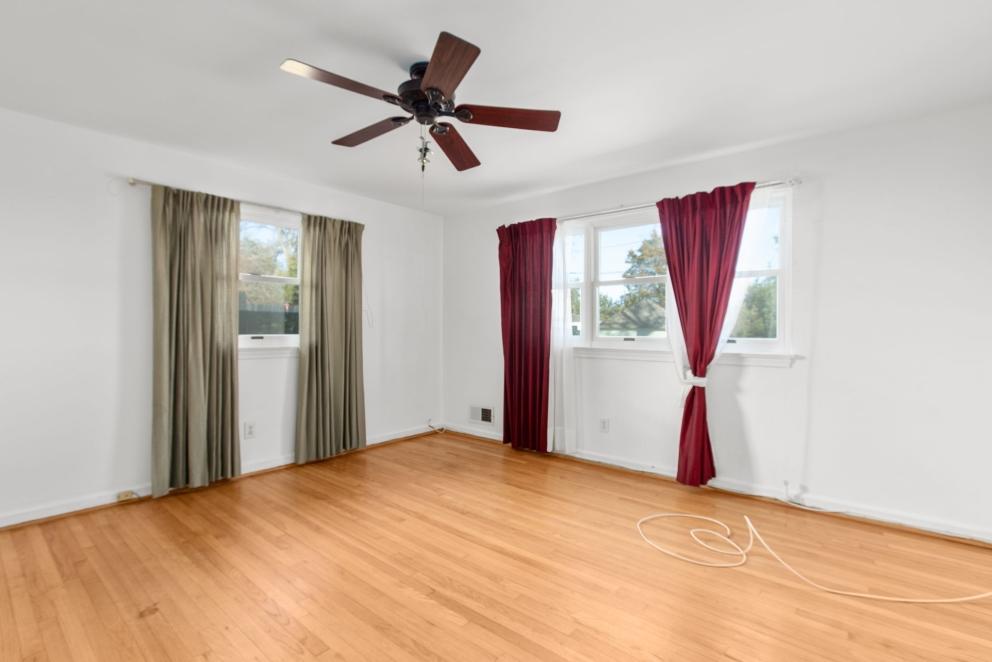 Image for ABSOLUTE Real Estate Auction - Alexandria VA