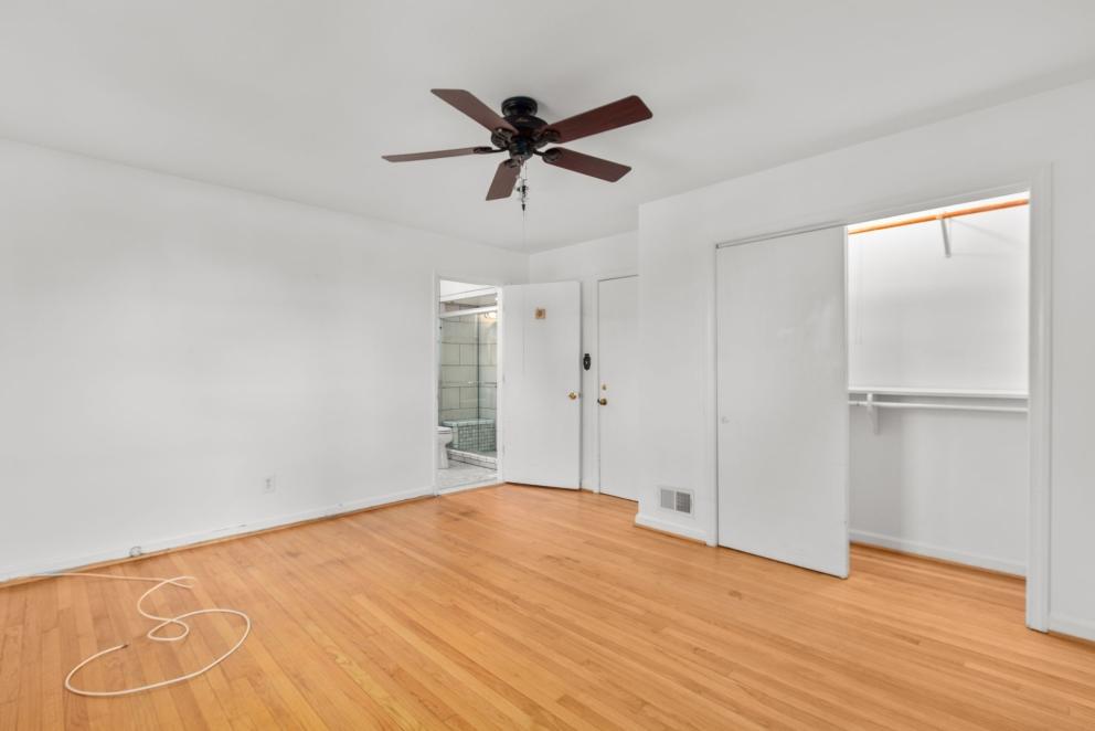 Image for ABSOLUTE Real Estate Auction - Alexandria VA