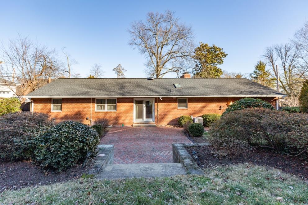 Image for ABSOLUTE Real Estate Auction - Alexandria VA
