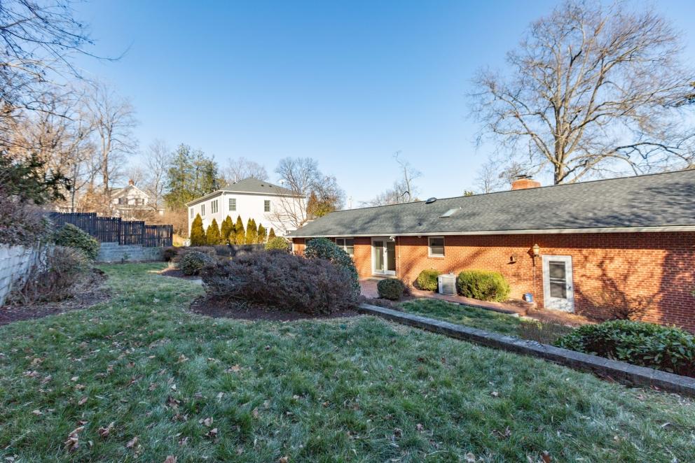 Image for ABSOLUTE Real Estate Auction - Alexandria VA