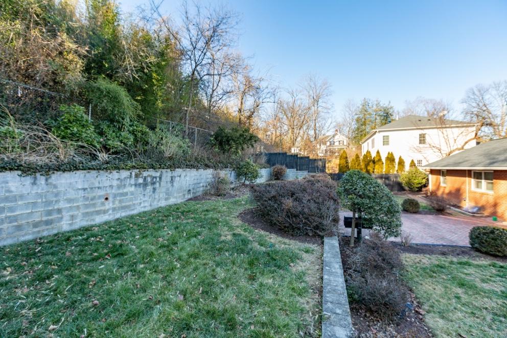 Image for ABSOLUTE Real Estate Auction - Alexandria VA