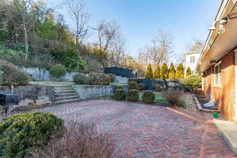 Image for ABSOLUTE Real Estate Auction - Alexandria VA