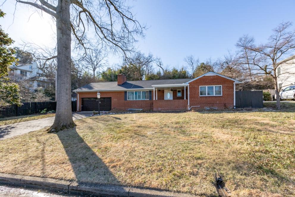 Image for ABSOLUTE Real Estate Auction - Alexandria VA