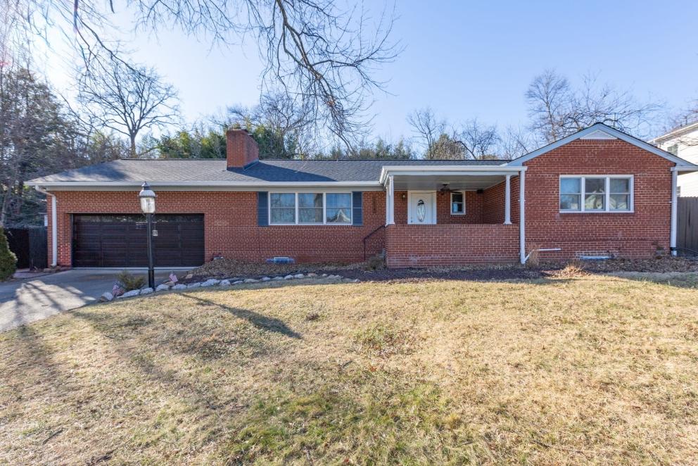 Image for ABSOLUTE Real Estate Auction - Alexandria VA