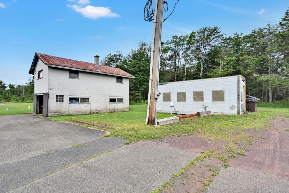 Image for Real Estate Auction - Restaurant with Liquor License, Ice Cream Stand, Motel and Event Center