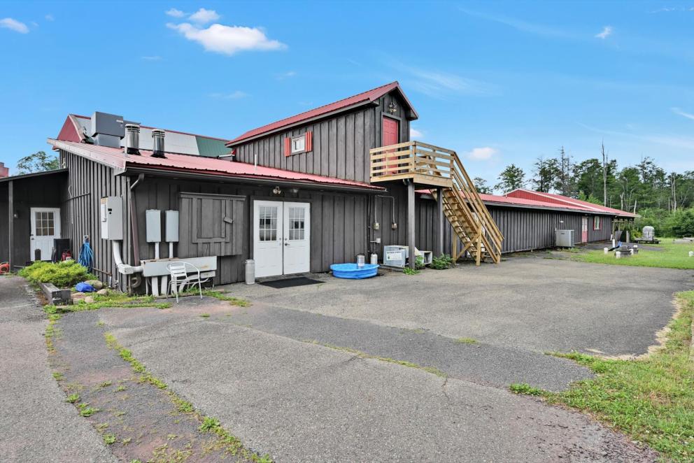 Image for Real Estate Auction - Restaurant with Liquor License, Ice Cream Stand, Motel and Event Center