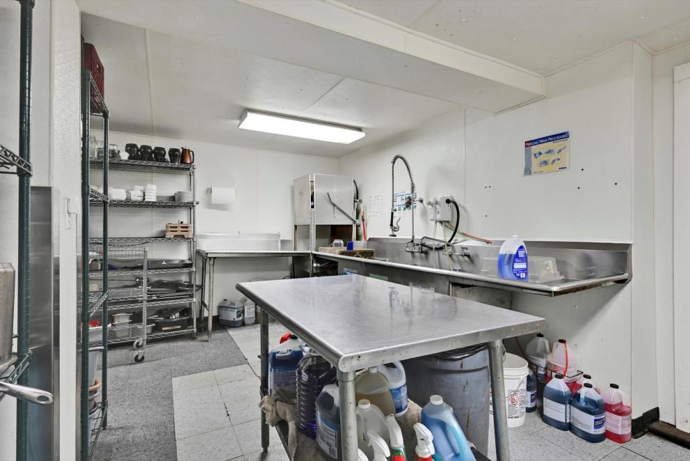 Image for Real Estate Auction - Restaurant with Liquor License, Ice Cream Stand, Motel and Event Center