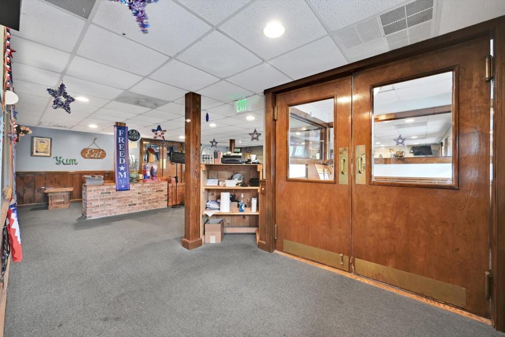 Image for Real Estate Auction - Restaurant with Liquor License, Ice Cream Stand, Motel and Event Center