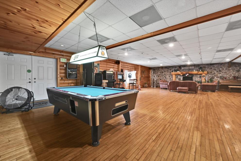Image for Real Estate Auction - Restaurant with Liquor License, Ice Cream Stand, Motel and Event Center