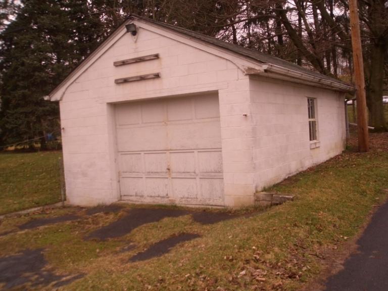 Image for Real Estate Auction - Cape Cod Lebanon, PA