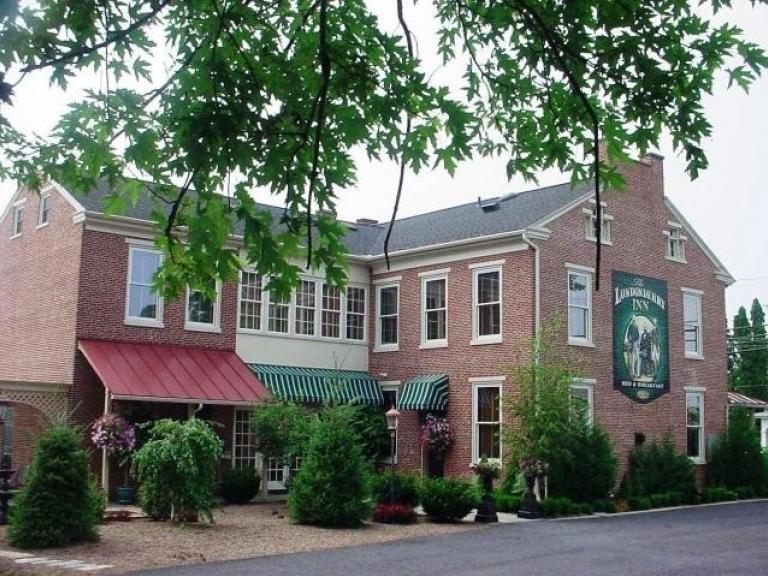 Image for Public Auction - Campbelltown,PA Bed & Breakfast