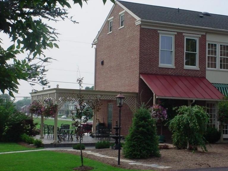 Image for Public Auction - Campbelltown,PA Bed & Breakfast