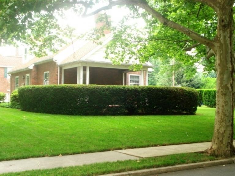 Image for Real Estate Auction  Brick Cape Cod - Lebanon