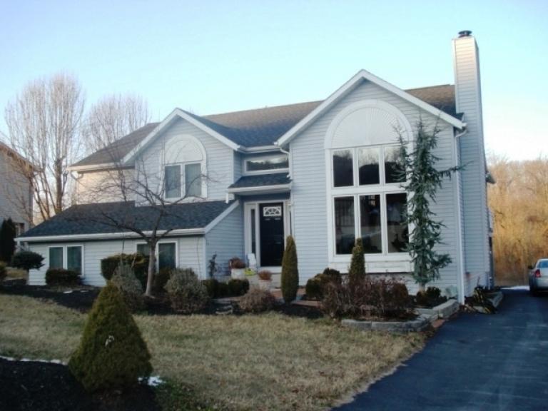 Image for Real Estate Auction - Hummelstown, PA Contemporary Style Home with In-Law Quarters
