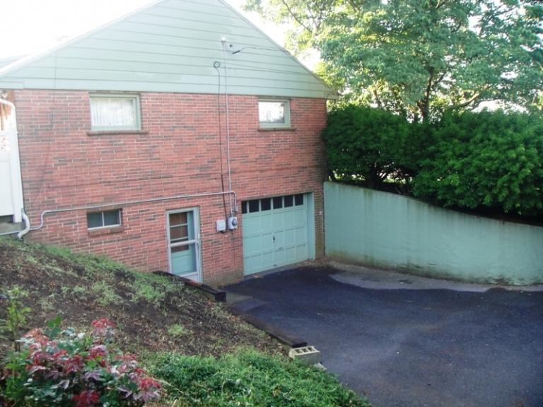 Image for Real Estate Auction - Brick Rancher Lebanon, PA (Route 322)