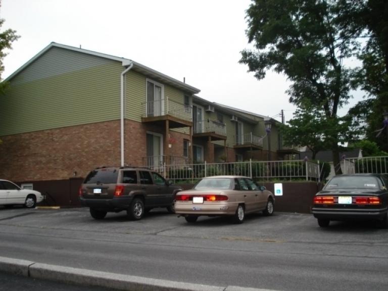 Image for Investment Real Estate Auction - 15 unit Apartment Building