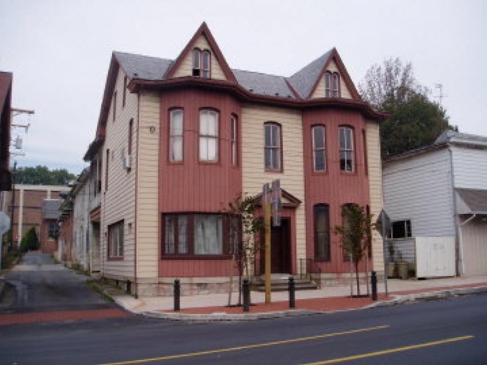 Image for BUYER DEFAULT AUCTION! - Mixed Use Real Estate Auction - Apartments and Store Front