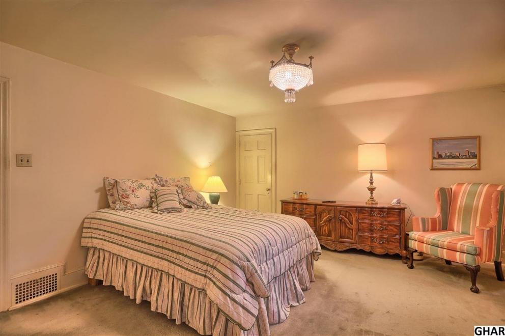 Image for Absolute Real Estate Auction - Prestigious Bellevue Park - Harrisburg