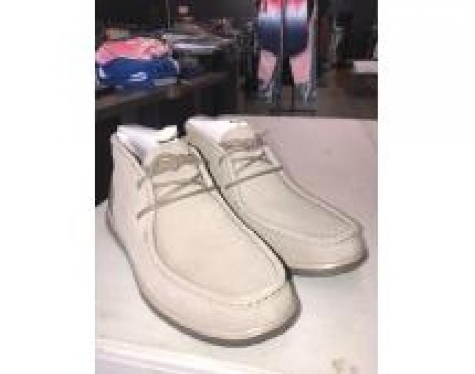 Image for SELLING ENTIRE STOCK OF THE SPORTS FAN & SNEAKERS STORES FOR ONE PRICE