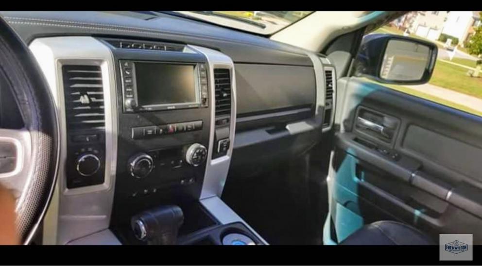 Image for 2011 RAM 1500 4X4 Fully Loaded