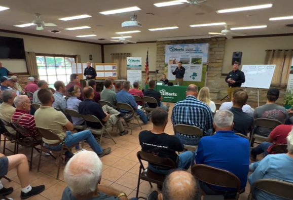 Farmland auction or meeting